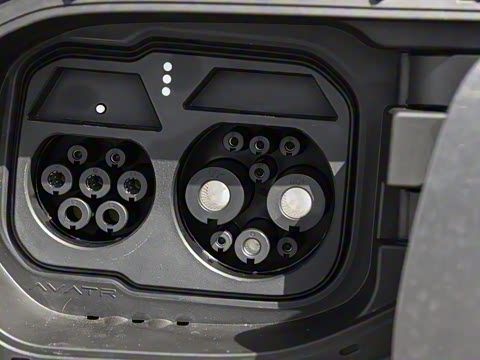 2025�� �Ŀ� Ultra���̰�