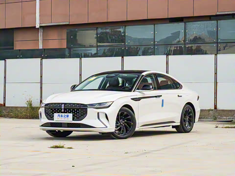 2025�� 2.0T ���л춯��