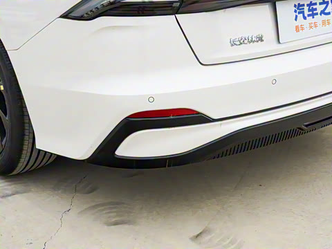 2025�� 2.0T ���л춯��