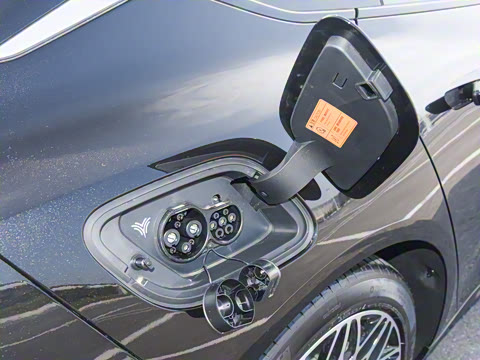 2024�� �Ŀ� ���� 1060 AR-HUD��