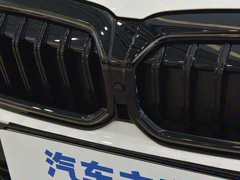 2025�� 330Li ������ M�˶���ҹ��װ