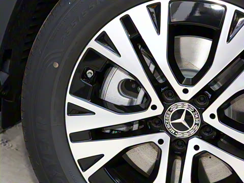 2025�� �Ŀ� GLA 220