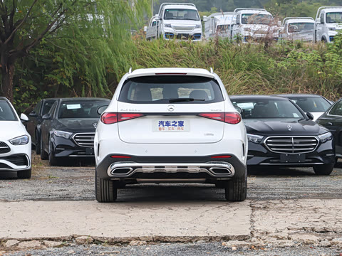 2025�� GLC 300 L 4MATIC ������ 5��