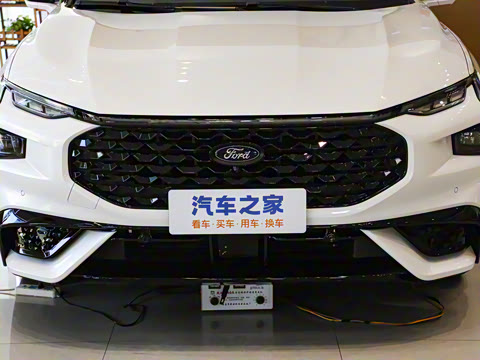 2025 2.0T EcoBoost E 춯 ˶ ST-Line