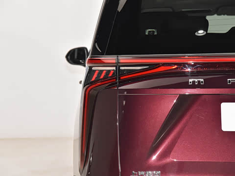 2024�� 2.0T �Ǽ�������