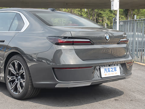2023�� 735Li ������װ