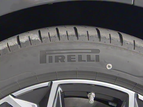 2023�� 735Li ������װ