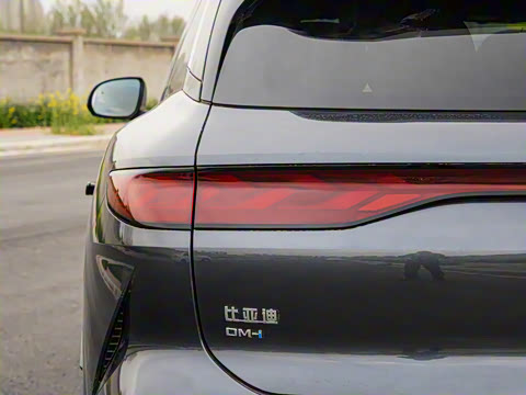 2025�� DM 215KM�����״��콢��