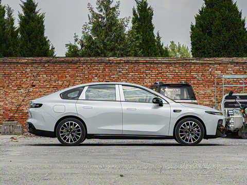 2025�� 550������