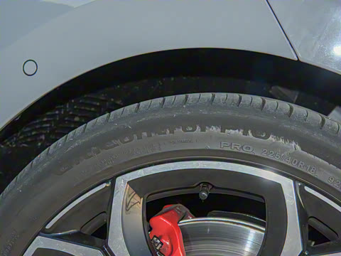 2025�� 380TSI DSG GTI