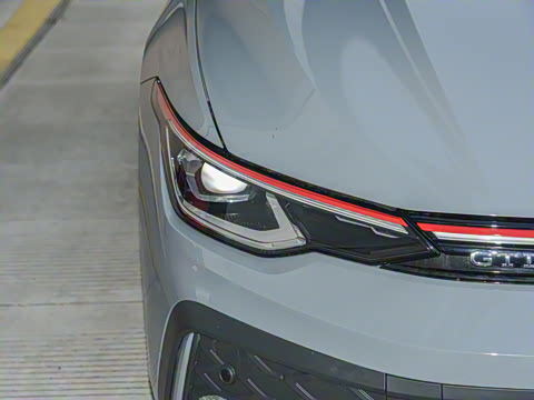 2025�� 380TSI DSG GTI