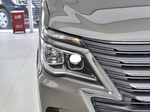 2024�� M5 1.6L ������7��CNG