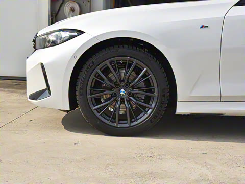 2024�� 325i M�˶���ҹ��װ