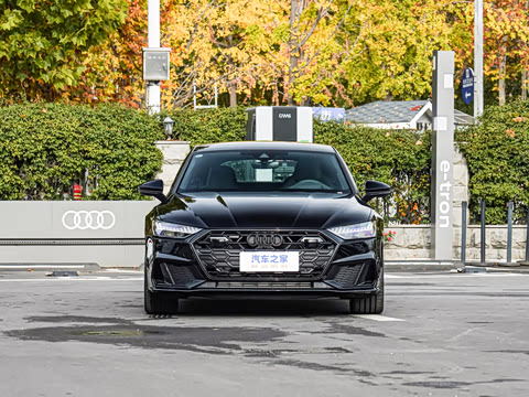 2025�� 55 TFSI quattro ������