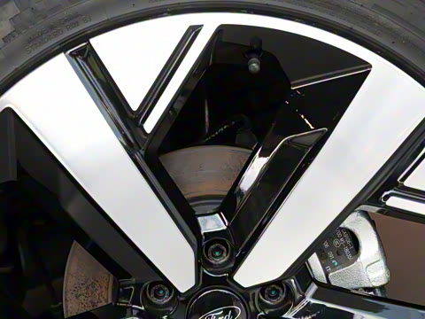 2025�� EcoBoost 170 ������PLUS