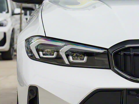 2025�� 330Li M�˶���ҹ��װ