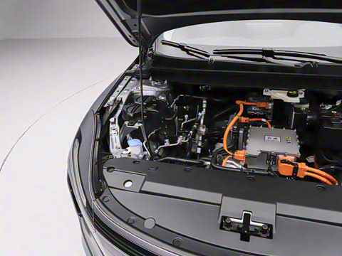 2025�� 610km PLUS