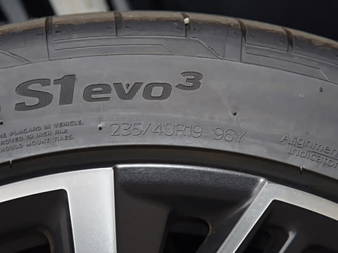 2024�� 35 TFSI RS�׼�ȼ����