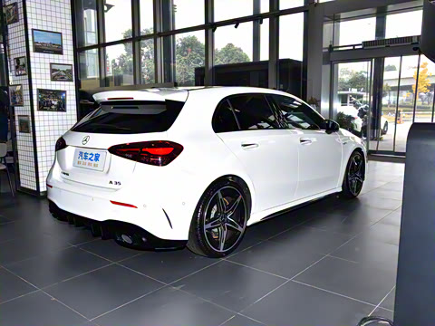 2025�� AMG A 35 4MATIC