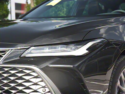 2024�� ˫�� 2.5L XLE����