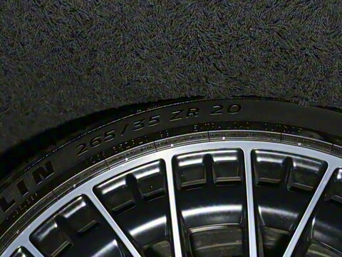 2024�� AMG CLE 53 4MATIC+ ���ܳ�