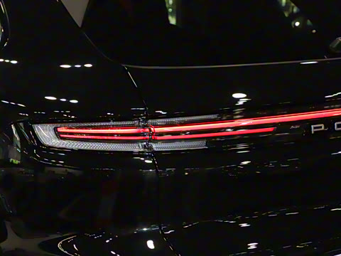 2025�� Cayenne 3.0T ���۰�