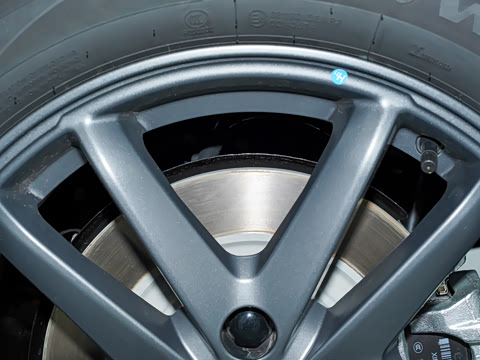 2025�� 555���˰�