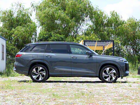 2024�� 45 TFSI quattro ������ ������װ 7��