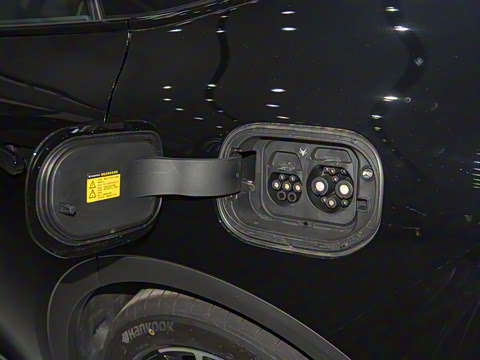 2025�� 560MAX 185kW