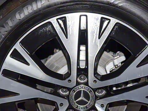 2025�� GLB 220 ������