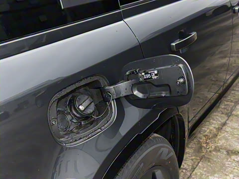 2025�� 110 3.0T P400 X-Dynamic HSE