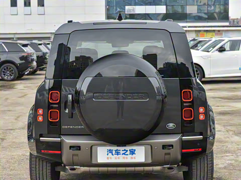 2025�� 110 3.0T P400 X-Dynamic HSE