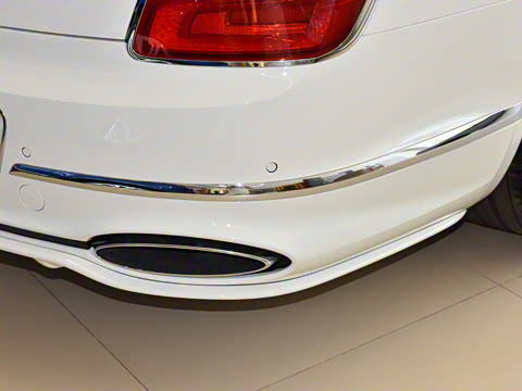 2026�� 4.0T V8 Mulliner