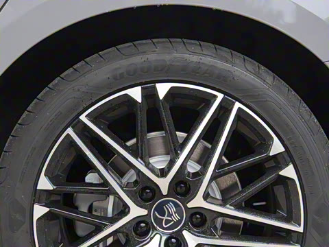 2025�� EV 605KM�����