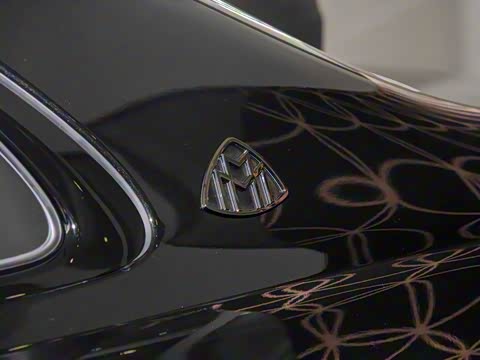 2025�� �Ŀ� S 680 4MATIC ��ҹ��