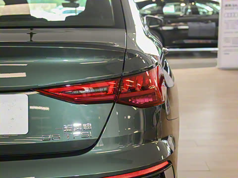 2024�� A3L Limousine 35 TFSI ʱ���˶���