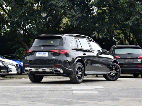 2025�� GLC 260 L 4MATIC ������