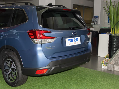 2024�� 2.0i AWD ������