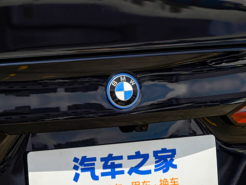 2024�� xDrive M60