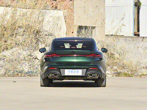 2025�� 2.0T 405 AT������