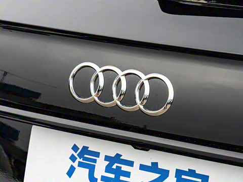 2025�� 40 TFSI ����������