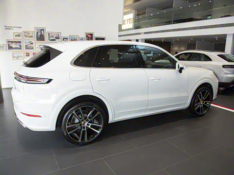 2025�� Cayenne 3.0T ���ΰ�