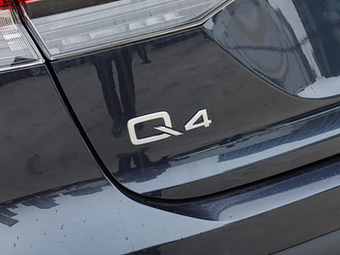 2024�� 40 e-tron ������