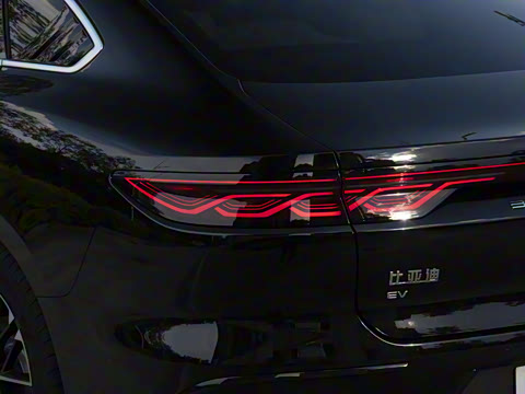 2025�� EV 605KM�����