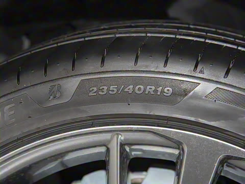 2024�� ˫�� 2.5HXS �˶�Plus��