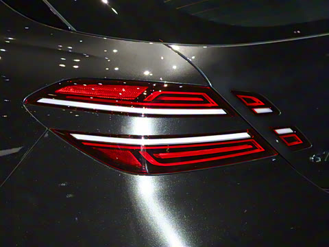 2024�� 2.0T ���Ͱ���������� Shooting Brake