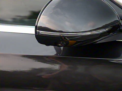 2024�� E 350 e L ���ʽ��϶����γ�