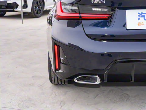 2025�� 325i M�˶���װ