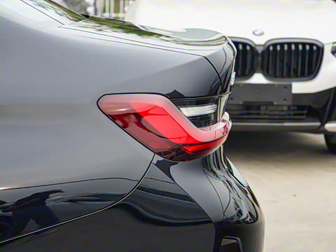 2025�� 325Li M�˶���װ