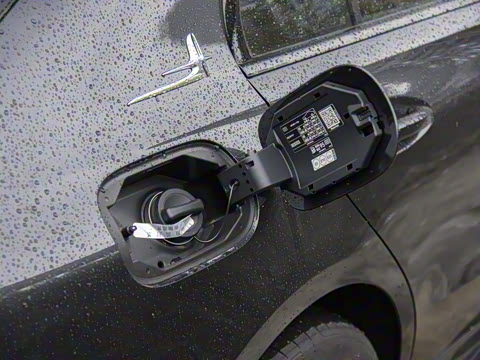 2024�� �Ŀ��� C 260 L �ҹ�˶���